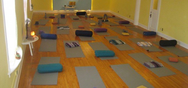 Welcome to The Living Yoga Center