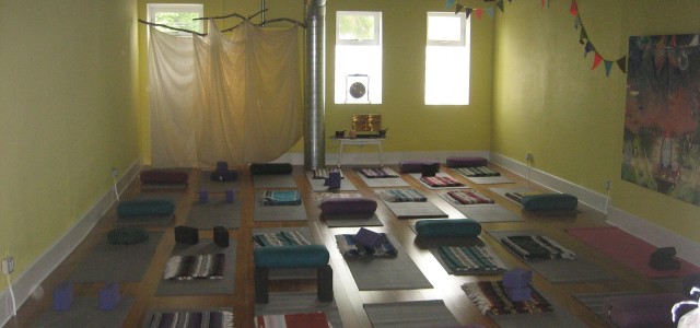 Welcome to The Living Yoga Center